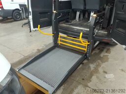 Mercedes-Benz Sprinter 317 CDI Kombi,Rollstuhllift,8Sitze