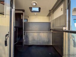 MAN TGE Pferdetransporter Automatik 180PS