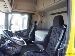 SCANIA R650 V8 8 × 4 /4 / 2020 / Curtainsider
