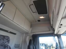 SCANIA R650 V8 8 × 4 /4 / 2020 / Curtainsider