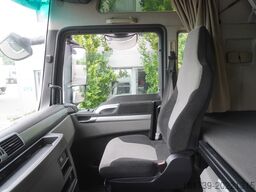 MAN TGX 35.580 E6 8x4 /4 / 23 EPAL tarpaulin