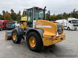 LIEBHERR 514 Stereo Schaufel&Bürste