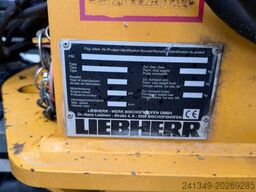 LIEBHERR 514 Stereo Schaufel&Bürste