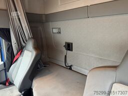 Renault T430 4x2 / Swiss-Vehicle