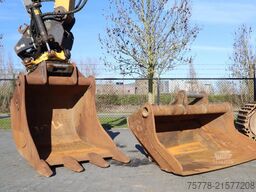 Liebherr R924 LC | ROTOTILT + GRIPPER | 2X BUCKET