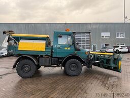UNIMOG U 1400 4x4, Winterdienst, Schneeschild, Streuer