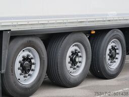 SCHMITZ CARGOBULL SKO 24/ LBW 2000 kg / DS / ZURRLEISTE / 12642 XL