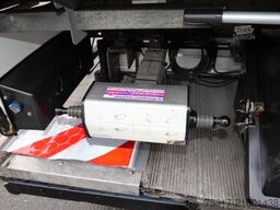 SCHMITZ CARGOBULL SKO 24/ LBW 2000 kg / DS / ZURRLEISTE / 12642 XL