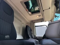 DAF CF 260 FA / Carrier Koeler / Chereau Frigo Box ...