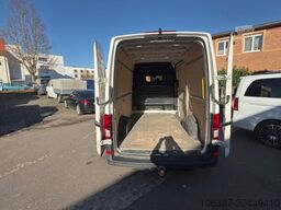 VOLKSWAGEN Crafter Kasten Kasten 35 mittellang Hochdach FWD