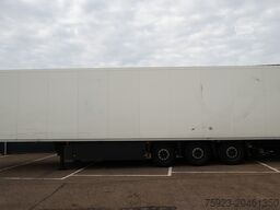 Schmitz Cargobull 3 AXLE FRIGO TRAILER WITH CARRIER VECTOR