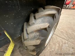 Neuson 2001