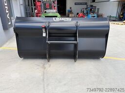 Manitou Leichtgutschaufel mit geschraubter Schürfleiste