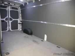VW Crafter Kasten 35 L4H3 NAV AHK äden
