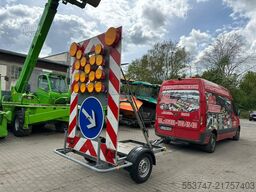  Other Verkehrssicherungsanhänger / Pfeil Rechts...