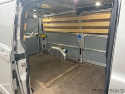 Ford Transit Custom 320 / 2.0 TDCI / L2H1 Limited / ...