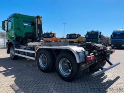 MERCEDES-BENZ Arocs 2642 BB/ 6x4/ Hyva Abroller/ Öl Anschluss