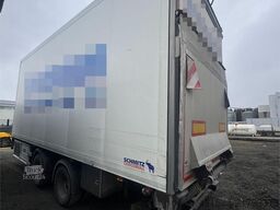 Schmitz Cargobull 2-axle box trailer with Carrier refrigeration unit