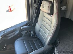 Scania 590S V8 Highline / Retarder / Leder / Vol Lucht...