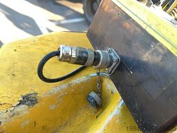 Ammann ARR 1575 – Remote-Controlled Trench Roller Ideal for Soil Compaction