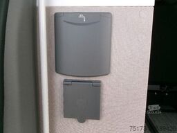 BÜRSTNER Tourneo Custom 340L1 160kW BEV Copa C500 Markise