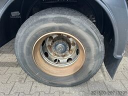 Iveco EuroCargo 120 EL18 Closed Box Saxas / Lift / Eu...