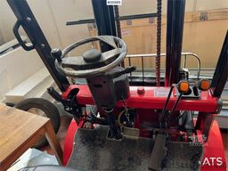 CPD- 35 Counterbalance Truck