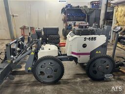 Somero S-485 Concrete Screed