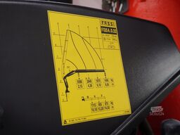 Renault C280 DTI 8 / FASSI crane 5.6T / range 8m