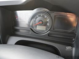 Renault C280 DTI 8 / FASSI crane 5.6T / range 8m