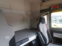 MAN TGS 35.420 8×2 / Chassis 6.4 m