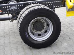 Renault D16 / Chassis 7.1 m / Differential lock