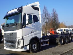 Volvo FH 650 8x4 / Truck chassis / steered 4th
