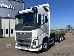 Volvo FH 650 8x4 / Truck chassis / Sleeper cab