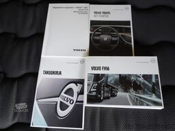 Volvo FH 650 8x4 / Truck chassis / steered 4th