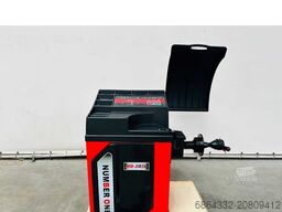 RTE RTE balanseermachine   Ongebruikt; maximale banddiameter 1100mm; ca. 180 RPM; maximaal gewicht 70KG; 0.25Kw; Balance periode 7s; in transportkrat; N.W 138; 7411 Bouwjaar 2025 Prijs is EX