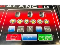 RTE RTE balanseermachine   Ongebruikt; maximale banddiameter 1100mm; ca. 180 RPM; maximaal gewicht 70KG; 0.25Kw; Balance periode 7s; in transportkrat; N.W 138; 7411 Bouwjaar 2025 Prijs is EX