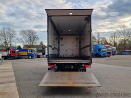 MAN TGM 18.290 4x2 - Sleepercab - Box with sidedoor...