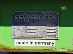 Sennebogen 850R with hydraulic rotating grapple