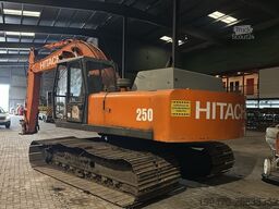 Fiat-Hitachi Fh 220