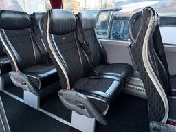 MAN R07 Lion?s Coach