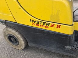 Hyster H2.5FT * Gas * Triplex