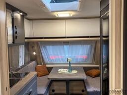 HOBBY De Luxe 495 WFB Modell 2026 / 1800 kg