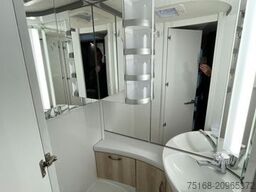 HOBBY De Luxe 490 KMF Modell 2026 / 1800 kg