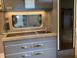 HOBBY De Luxe 460 UFe Modell 2026 / 1500 kg