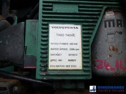 Volvo FM 9 6X4 RHD Eurovac 1200 vacuum tank (tipping)