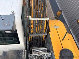 Liebherr A918 Compact Litronic