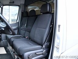 MERCEDES-BENZ Sprinter 319CDI V6 Kasten L1H2 Schwingsitz Autom