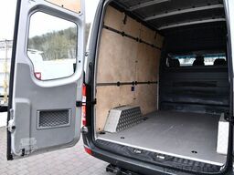 MERCEDES-BENZ Sprinter 319CDI V6 Kasten L1H2 Schwingsitz Autom