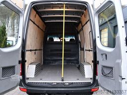 MERCEDES-BENZ Sprinter 319CDI V6 Kasten L1H2 Schwingsitz Autom